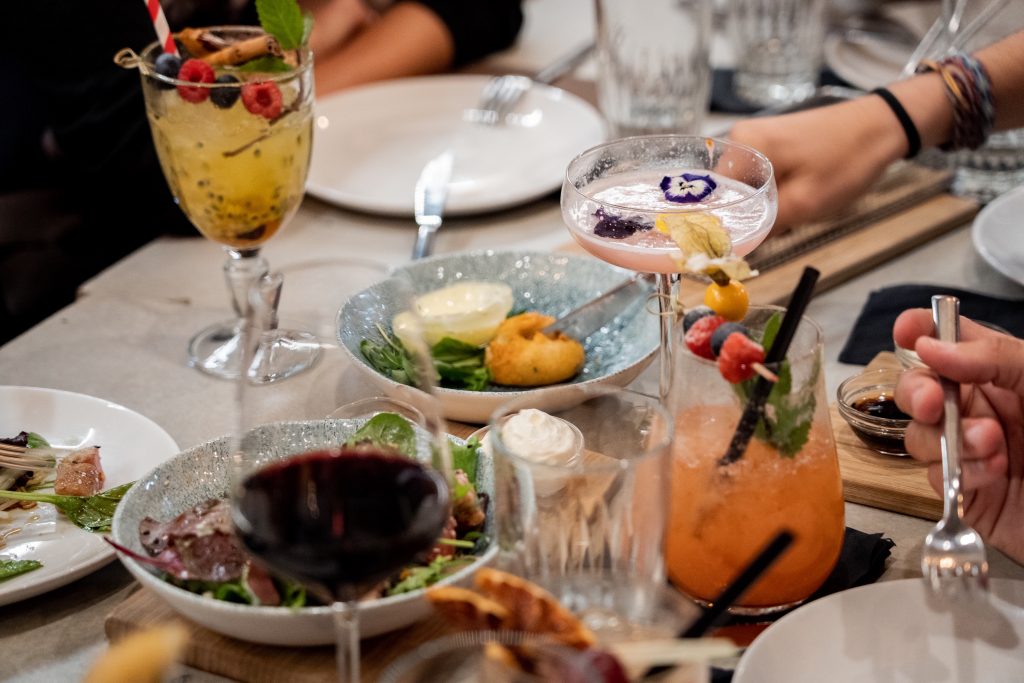 walking dinner food tour valencia