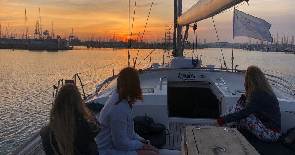 private yacht sunset valencia