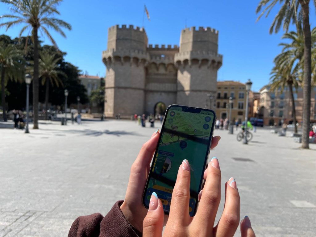 Mobile App Self-Guided GPS Walking Tour