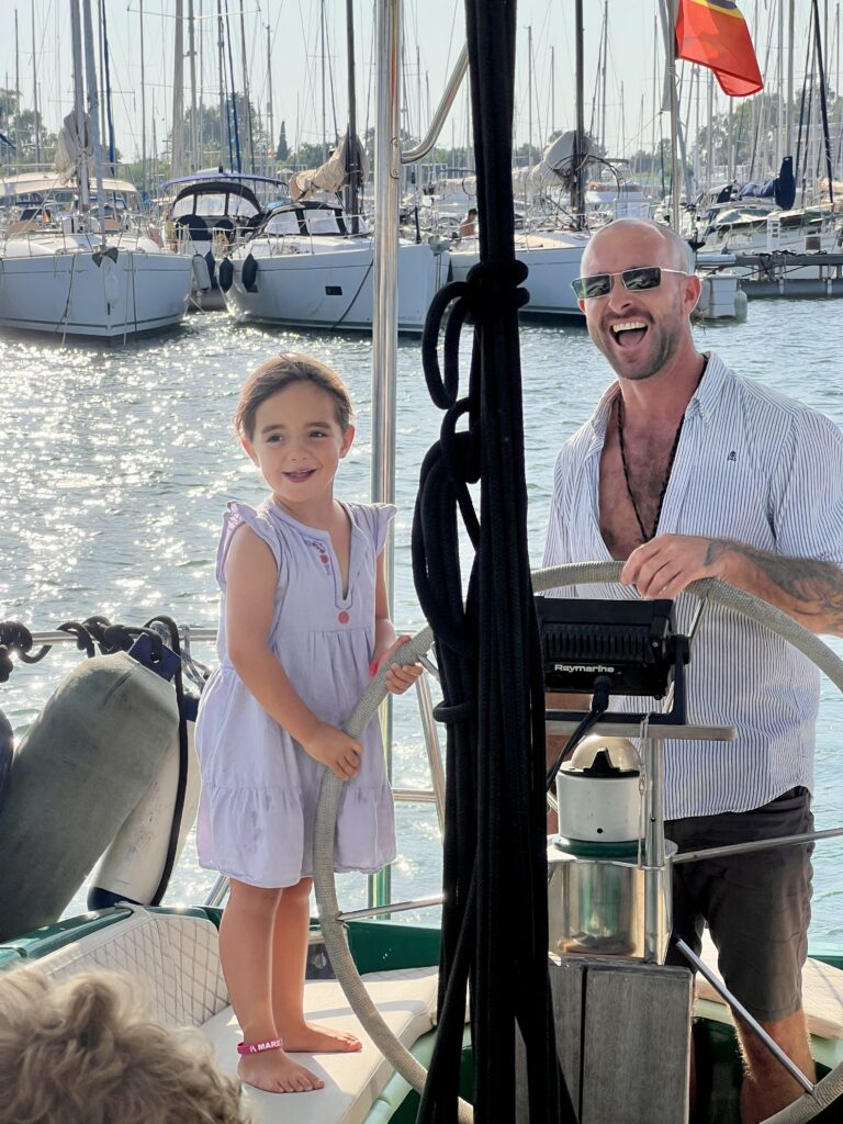 Sailing in Valencia private family trip